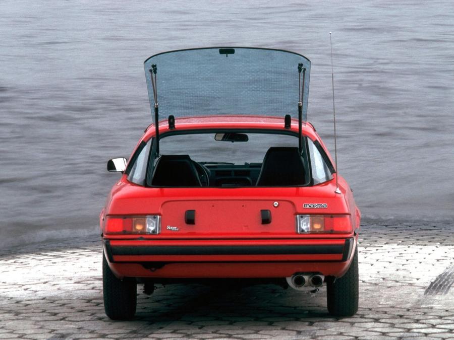  Mazda RX-7 (SA) 1978 года  (фото 10 из 18)